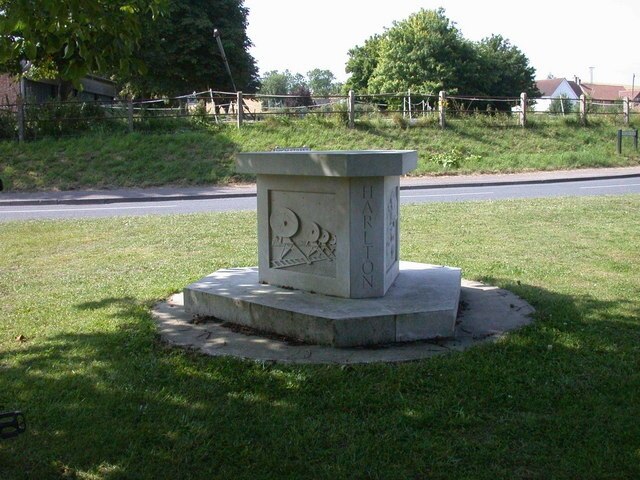 Foto „Harlton“ von Keith Edkins (CC BY-SA)/zugeschnittenes Original