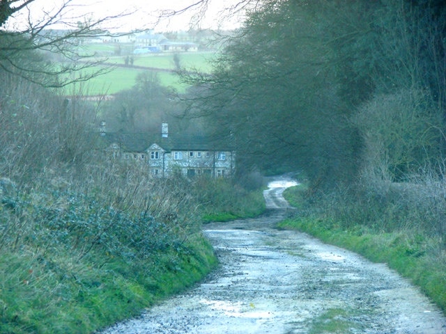 Photo "Stutton with Hazlewood" by Bill Henderson (CC BY-SA) / Cropped from original