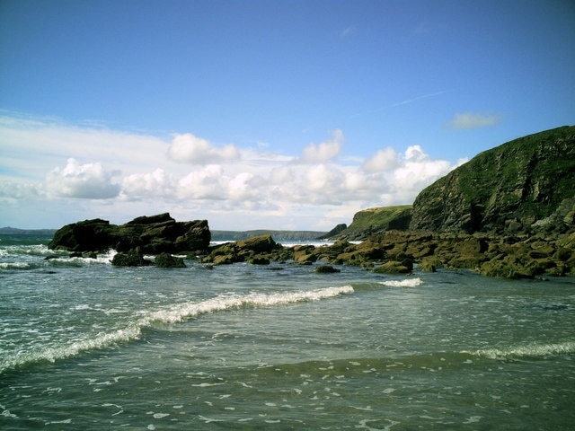 Rocks at the Northern end of Druidston Haven