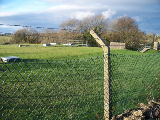 Foto „Donnington“ von Michael Dibb (CC BY-SA)/zugeschnittenes Original