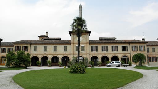 « Mogliano Veneto», photo de Threecharlie (CC BY-SA) / rognée de l’originale