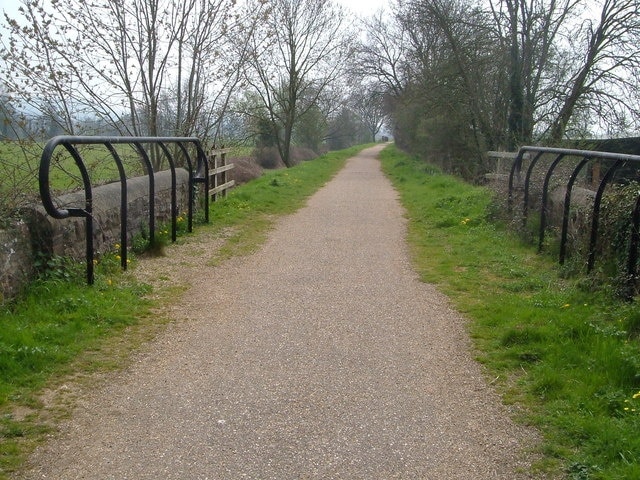 Disused railway cycleway, Donyatt The disused railway line from Chard to Ilminster is a useful cycle route avoiding the busy A358 (although further south the main road itself follows the course of the railway), and forms part of the incomplete Wessex Way Cycle Route. Looking south from the junction with the Sea-Donyatt footpath.