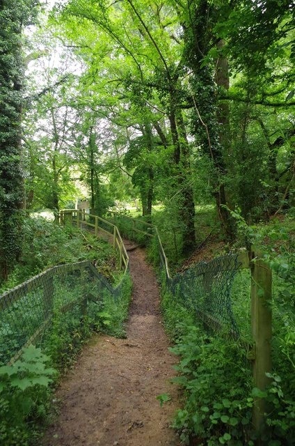 Foto "Great Yeldham" de Glyn Baker (CC BY-SA) / Recortada de la original