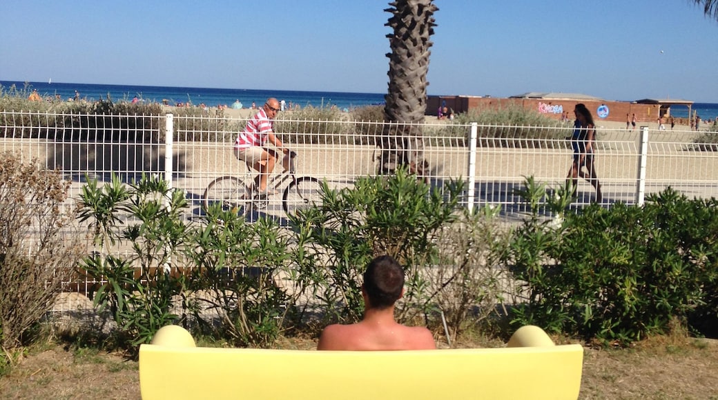 Photo "Canet-Plage" by Adeline (CC BY) / Cropped from original