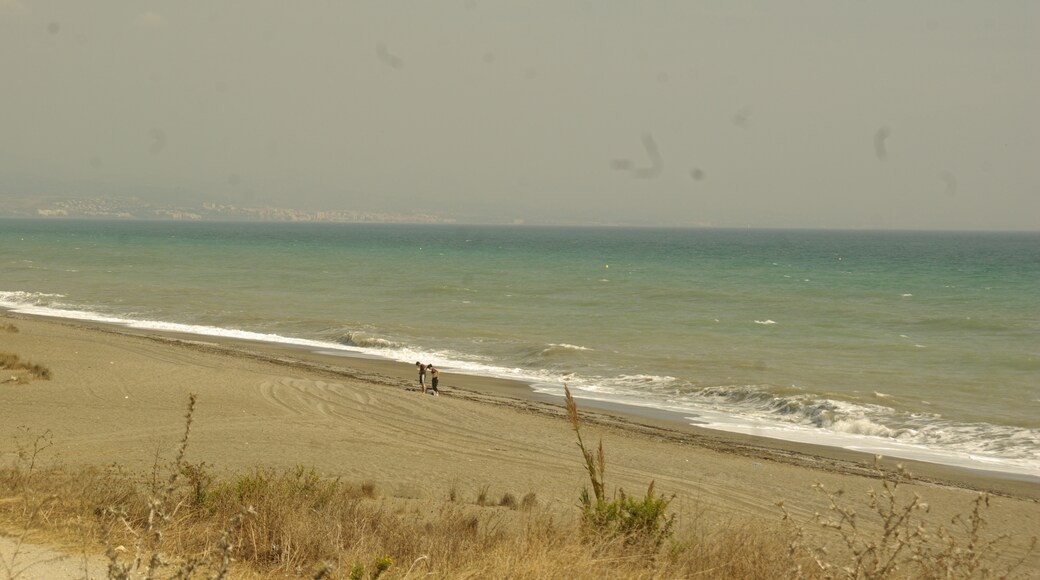 Foto „Strand von Punta de Chullera“ von Concepcion AMAT ORTA… (CC BY)/zugeschnittenes Original