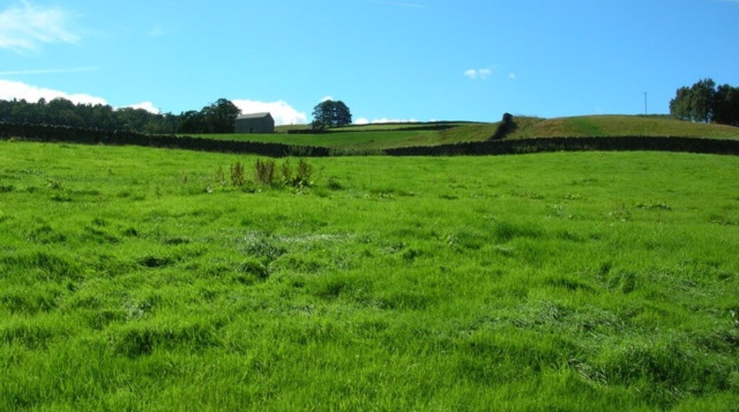 Foto “Stonebeck Arriba” tomada por DS Pugh (CC BY-SA); recorte de la original