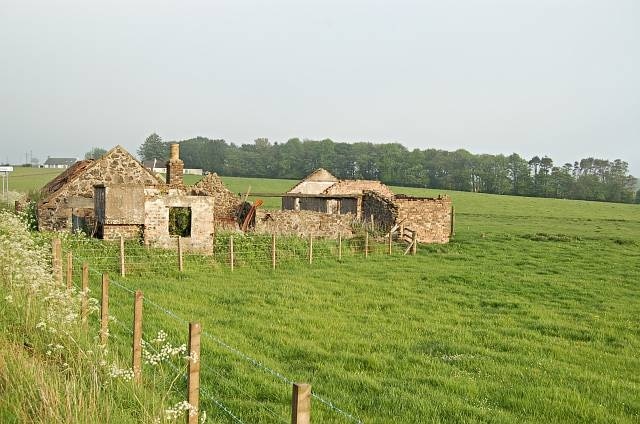 Old ruins, Crossgates. These ruins sit by the junction. Looking back towards Peat Inn.