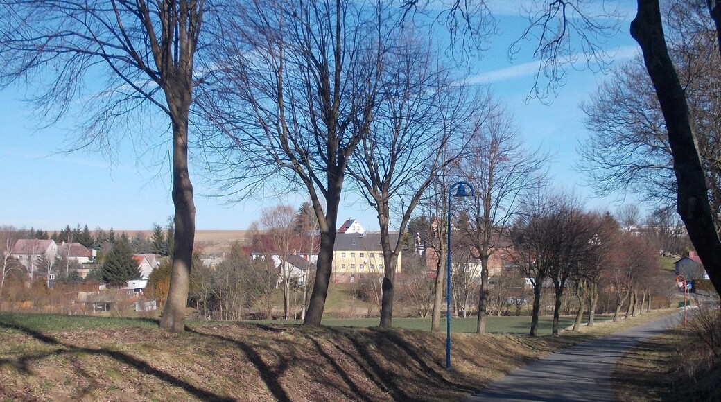 Foto "Stößen" oleh Jwaller (CC BY-SA) / Dipotong dari foto asli