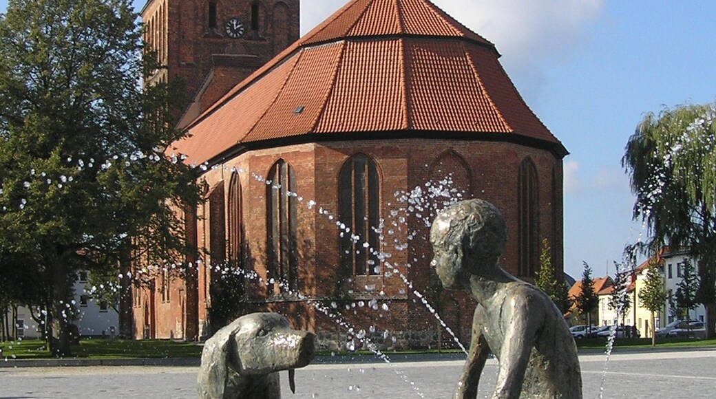 Foto "Ribnitz" oleh Rimshot (CC BY-SA) / Dipotong dari foto asli