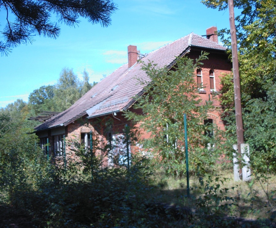 Former Halbendorf station at the railway line between Weißwasser and Forst