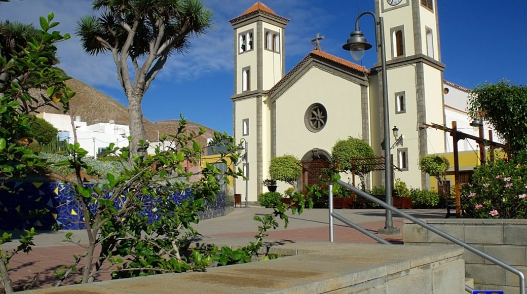 Foto “Santa María de Guía de Gran Canaria” tomada por Toni Teror (CC BY); recorte de la original
