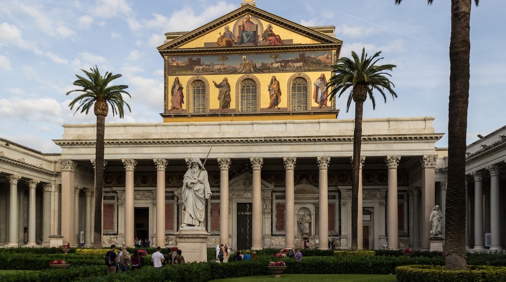"Basilica Papale di San Paolo fuori le Mura"-foto av Dietmar Rabich (CC BY-SA) / Urklipp från original
