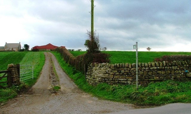 Photo "Lynesack and Softley" by Mick Garratt (CC BY-SA) / Cropped from original