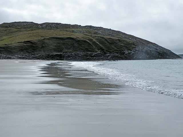 Tràigh na h-Uidhe, Looking south. Beach near Taobh Tuàth.
