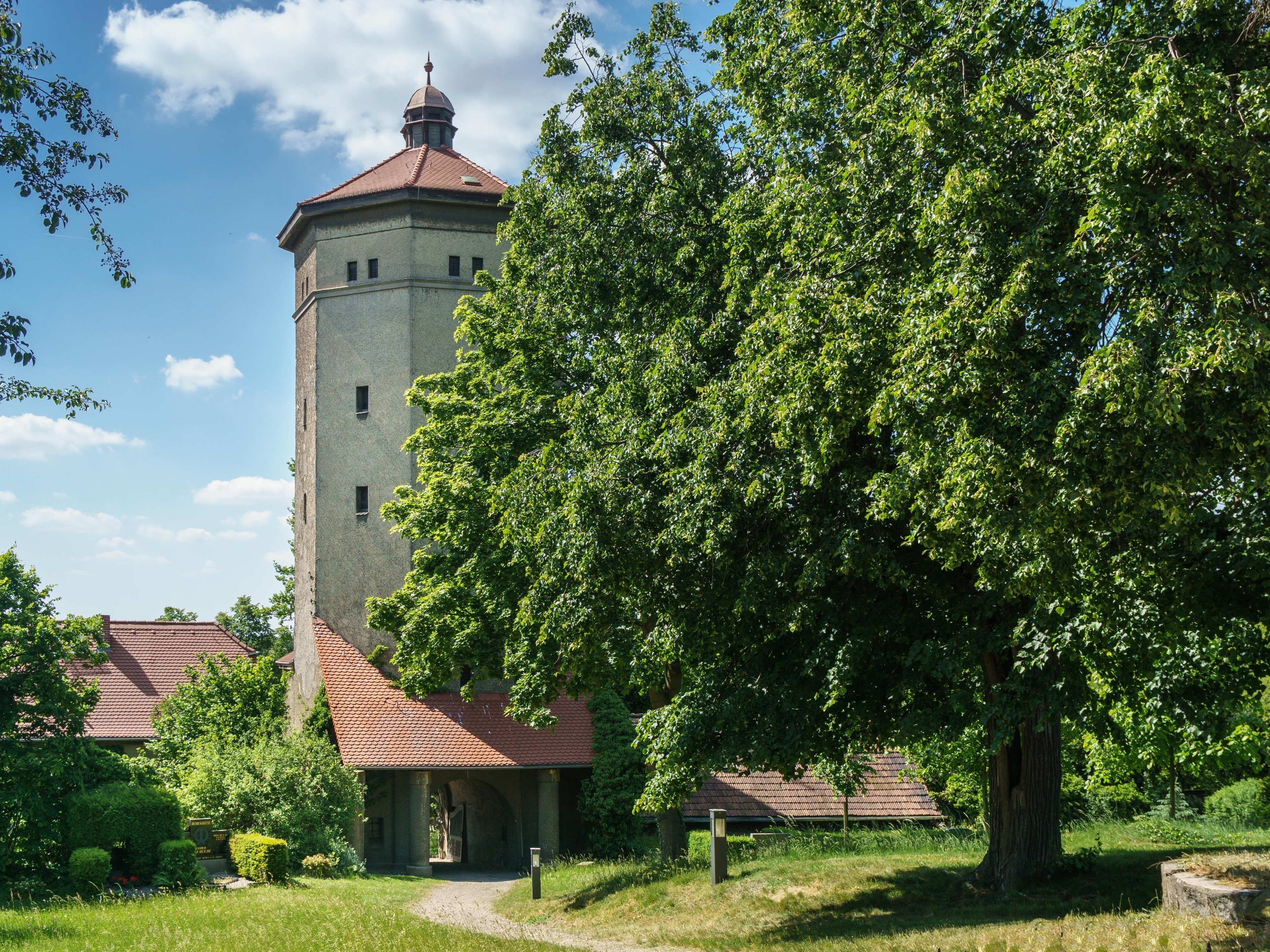 Kuva ”Brandis” käyttäjältä Radler59 (CC BY-SA) / rajattu alkuperäisestä kuvasta