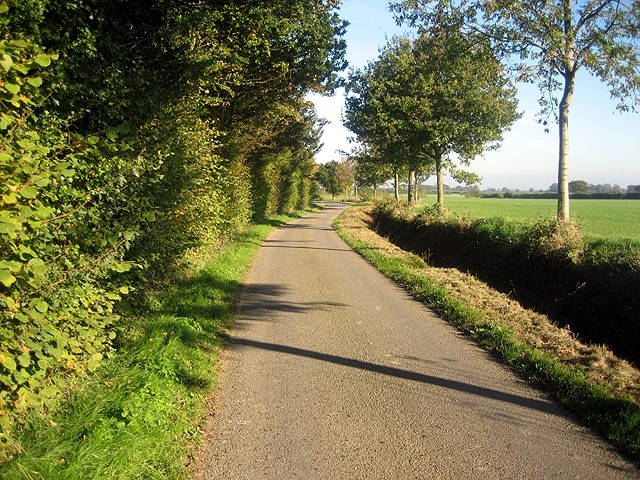 Kuva ”Thorpe Morieux” käyttäjältä Roger Temple (CC BY-SA) / rajattu alkuperäisestä kuvasta