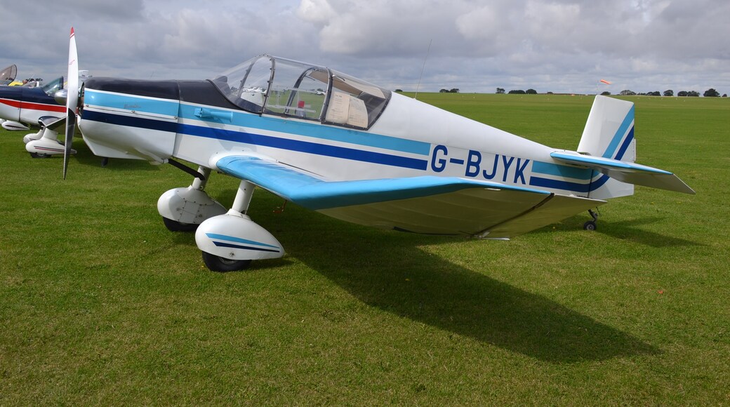 Photo "Sywell" by Alec Wilson (CC BY-SA) / Cropped from original