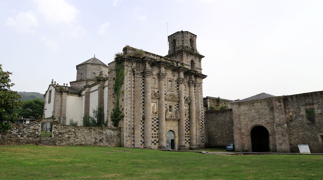 Foto „Kloster Monfero“ von Mgl.branco (page does not exist) (CC BY-SA)/zugeschnittenes Original
