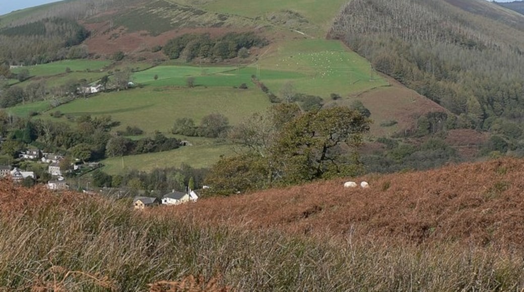 Photo "Garw Valley" by Mick Lobb (CC BY-SA) / Cropped from original