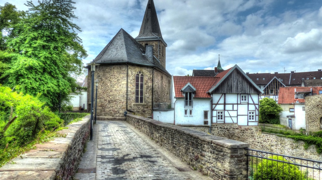 Photo "Hattingen" by HansPeter (CC BY) / Cropped from original