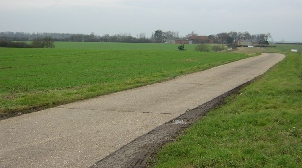 Kuva ”Fyfield” käyttäjältä John V Nicholls (CC BY-SA) / rajattu alkuperäisestä kuvasta