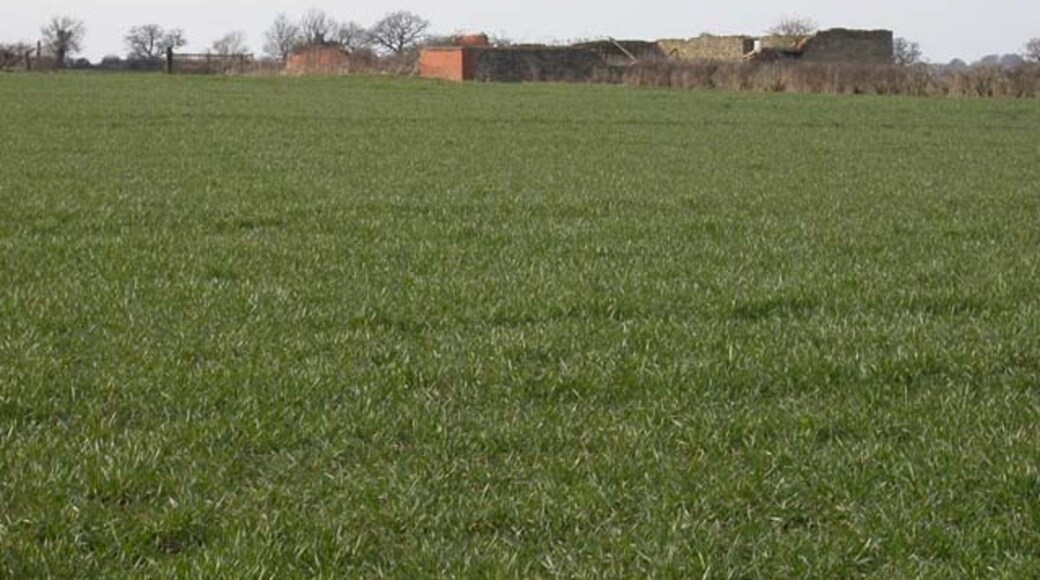 "Easton Maudit"-foto av Kokai (CC BY-SA) / Urklipp från original