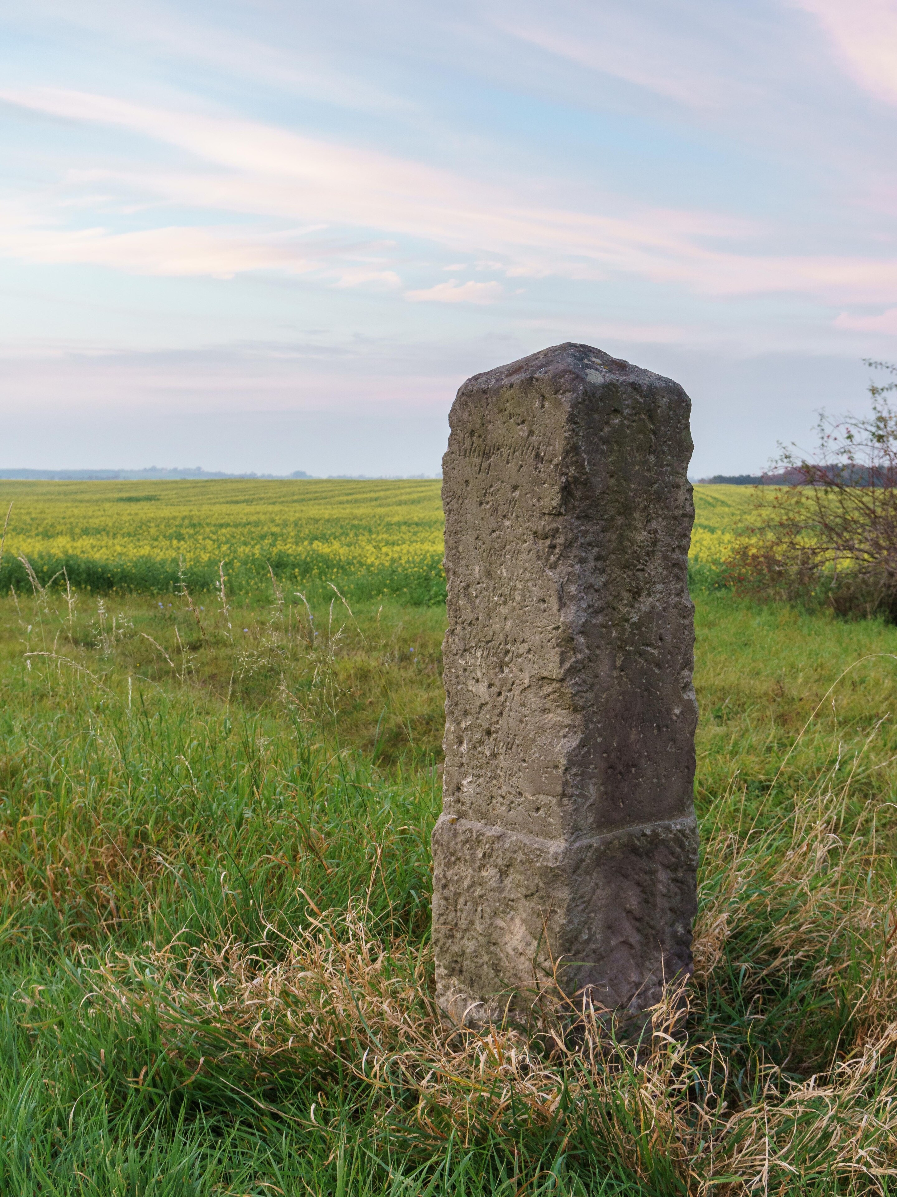 Foto “Hirschstein” feta per Radler59 (CC BY-SA). Retallada de l’original.