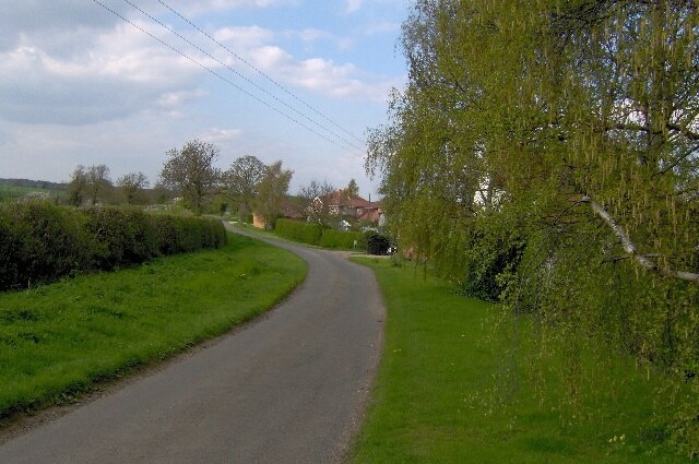 Foto „Akeley“ von Jennifer Vaughan (CC BY-SA)/zugeschnittenes Original