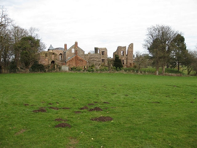 Wilton Castle An interesting, if convoluted, history. See http://www.smr.herefordshire.gov.uk/hsmr/db.php?smr_no=918