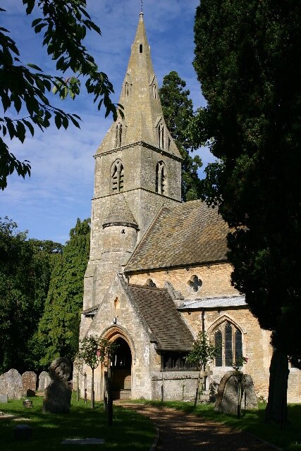 Foto “Hargrave” tomada por Iain Macaulay (CC BY-SA); recorte de la original