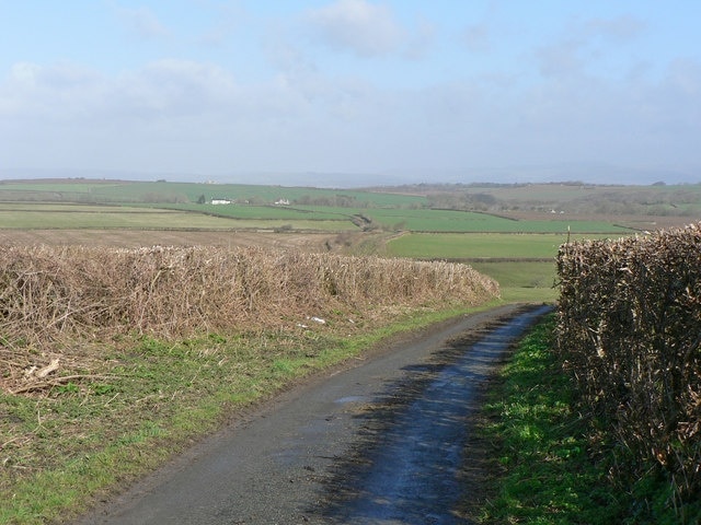 Heol Shwlac - a lane to Castle-upon Alun