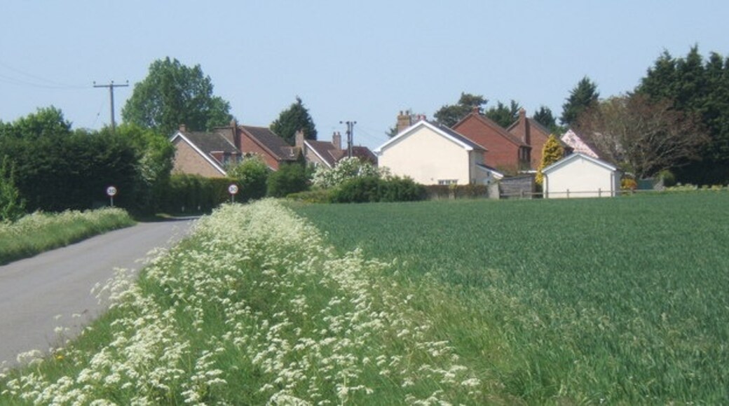 "Barningham"-foto av Andrew Hill (CC BY-SA) / Urklipp från original