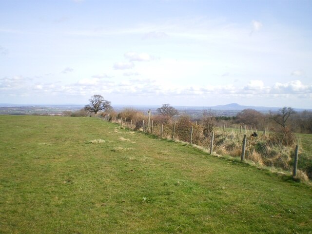 Photo "Church Pulverbatch" by Richard Law (CC BY-SA) / Cropped from original