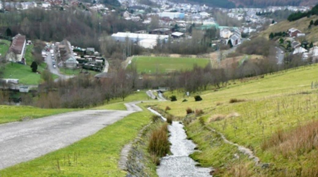 Photo "Abertillery" by Graham Horn (CC BY-SA) / Cropped from original