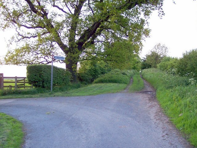 Foto “Kirkby Overblow” tomada por Roger Foyle (CC BY-SA); recorte de la original