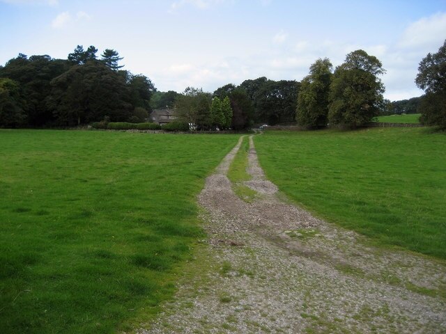 Billede "Broughton" af Chris Heaton (CC BY-SA) / beskåret fra det originale billede