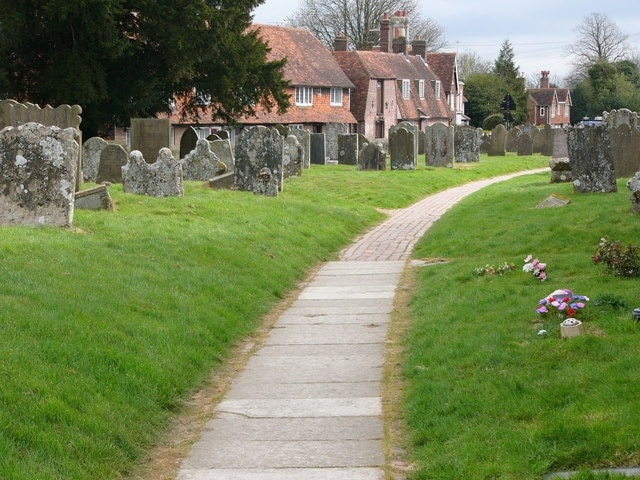 Goudhurst St Mary's churchyard