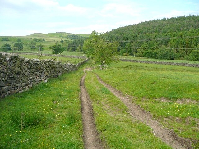 Foto “Rylstone” tomada por Humphrey Bolton (CC BY-SA); recorte de la original