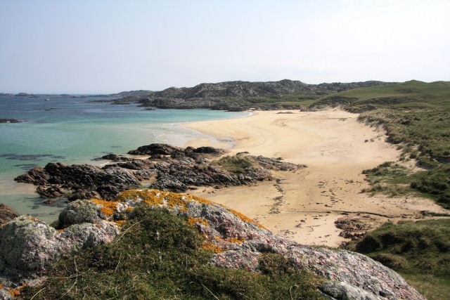 Traigh Bhousd, Coll Viewed from the path descending from Rubha Mòr.