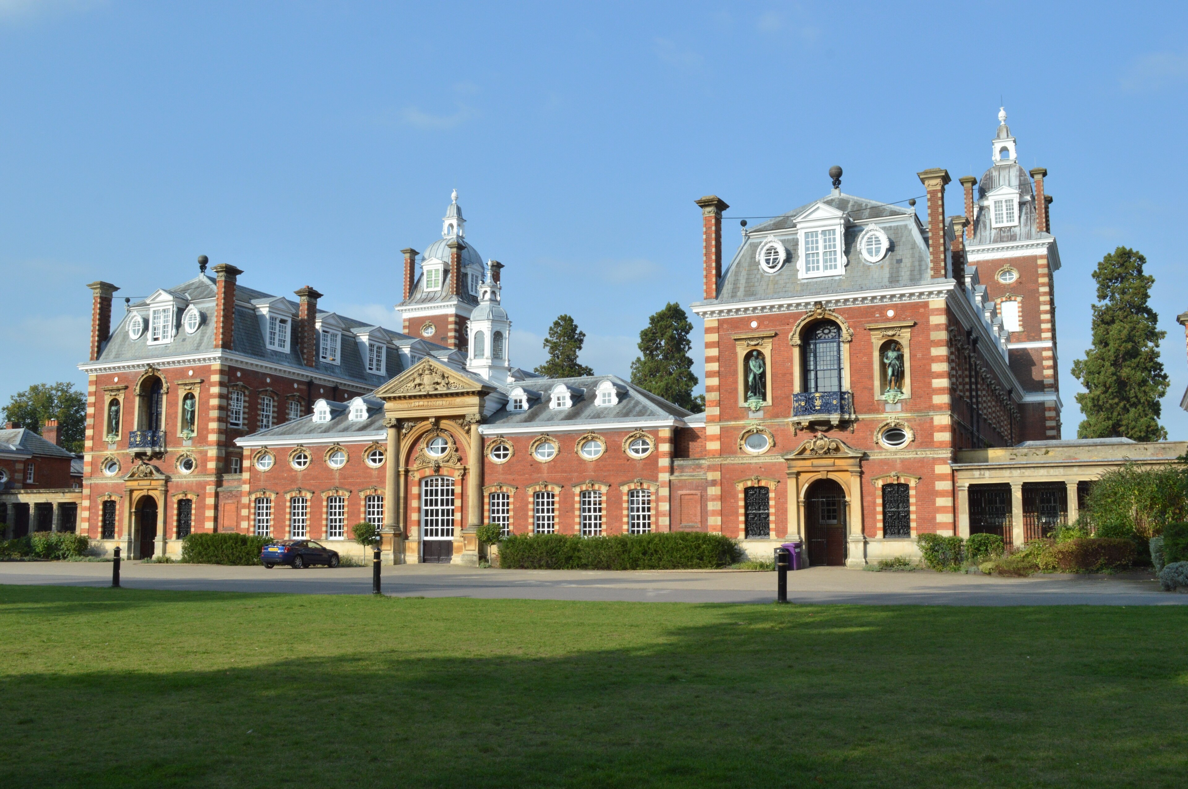 Visit Crowthorne Best of Crowthorne, England Travel 2021 Expedia Tourism