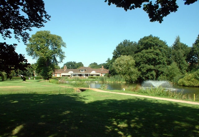 Langley Park Golf Club BR3. Showing the clubhouse and one of two ornamental fountains in front of it.