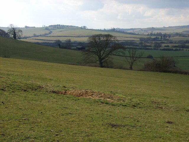 "Wotton Underwood"-foto av Andrew Smith (CC BY-SA) / Urklipp från original