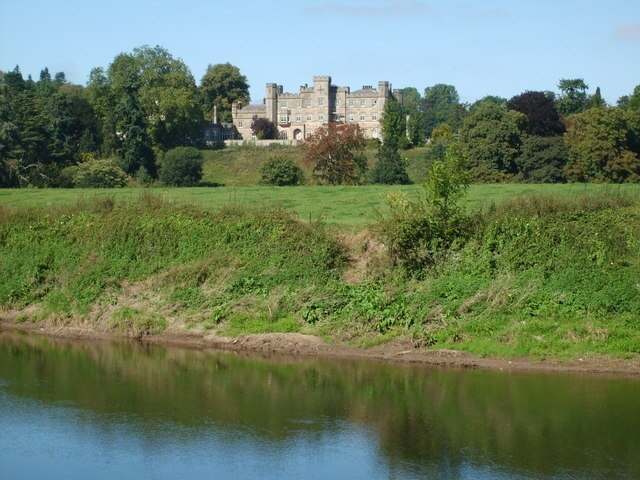 Foto „Astley Abbotts“ von Gordon Griffiths (CC BY-SA)/zugeschnittenes Original