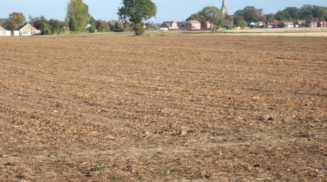 "Leverington"-foto av Richard Humphrey (CC BY-SA) / Urklipp från original