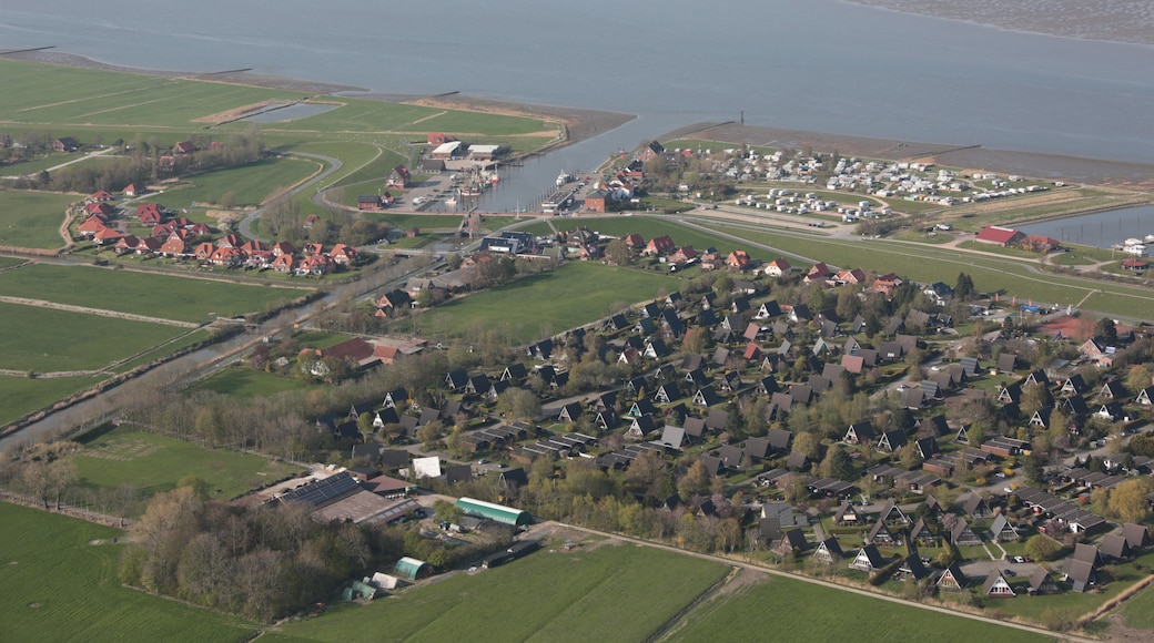 Photo "Nordseebad Burhave" by Alchemist-hp (CC BY-SA) / Cropped from original