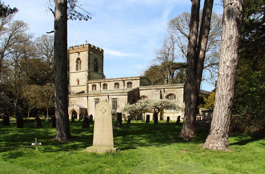 Foto “Easton Neston” tomada por John Salmon (CC BY-SA); recorte de la original