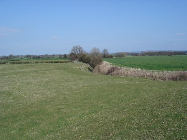 Foto “Morton-on-Swale” tomada por Frank Glover (CC BY-SA); recorte de la original