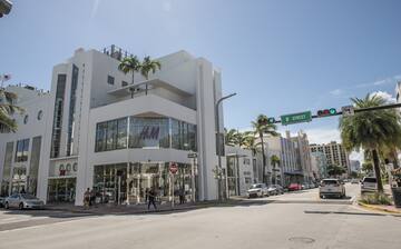 Hoteles baratos cerca de Zona comercial de Collins Avenue en Barrio de South Beach Hoteles baratos cerca de Zona comercial de Collins Avenue en Barrio de South Beach