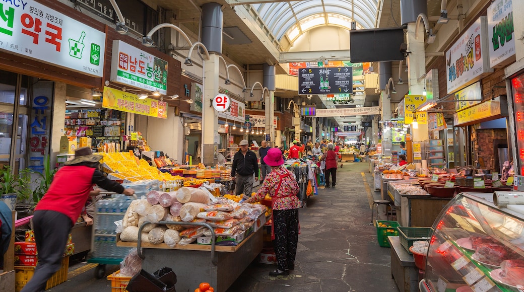Pasar Seogwipo Maeil Olle, Seogwipo, Jeju, Korea Selatan