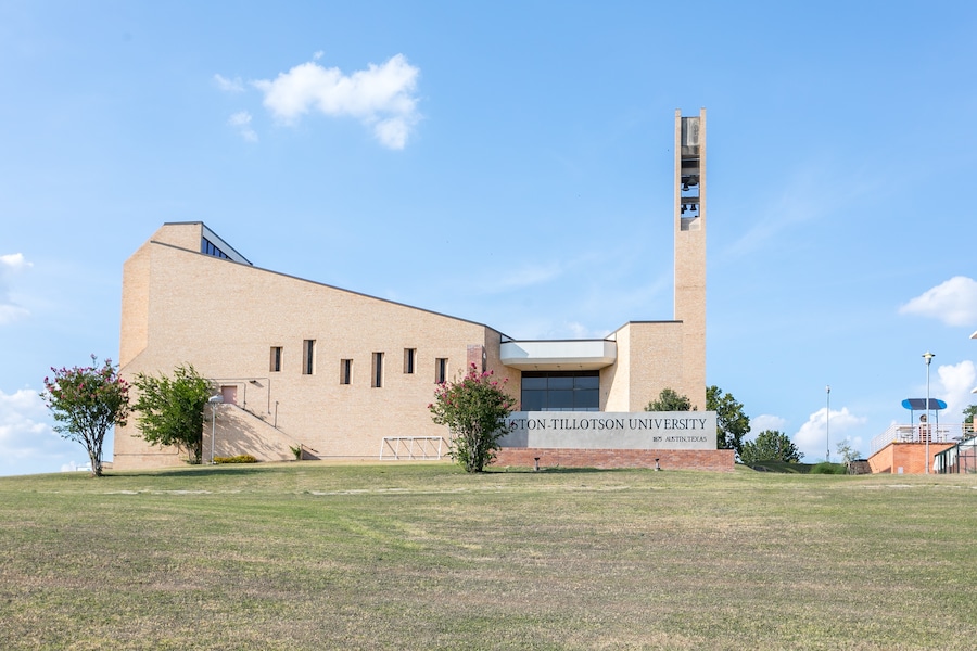 Artistic and vibrant neighborhood of East Austin with eclectic dining and street art.